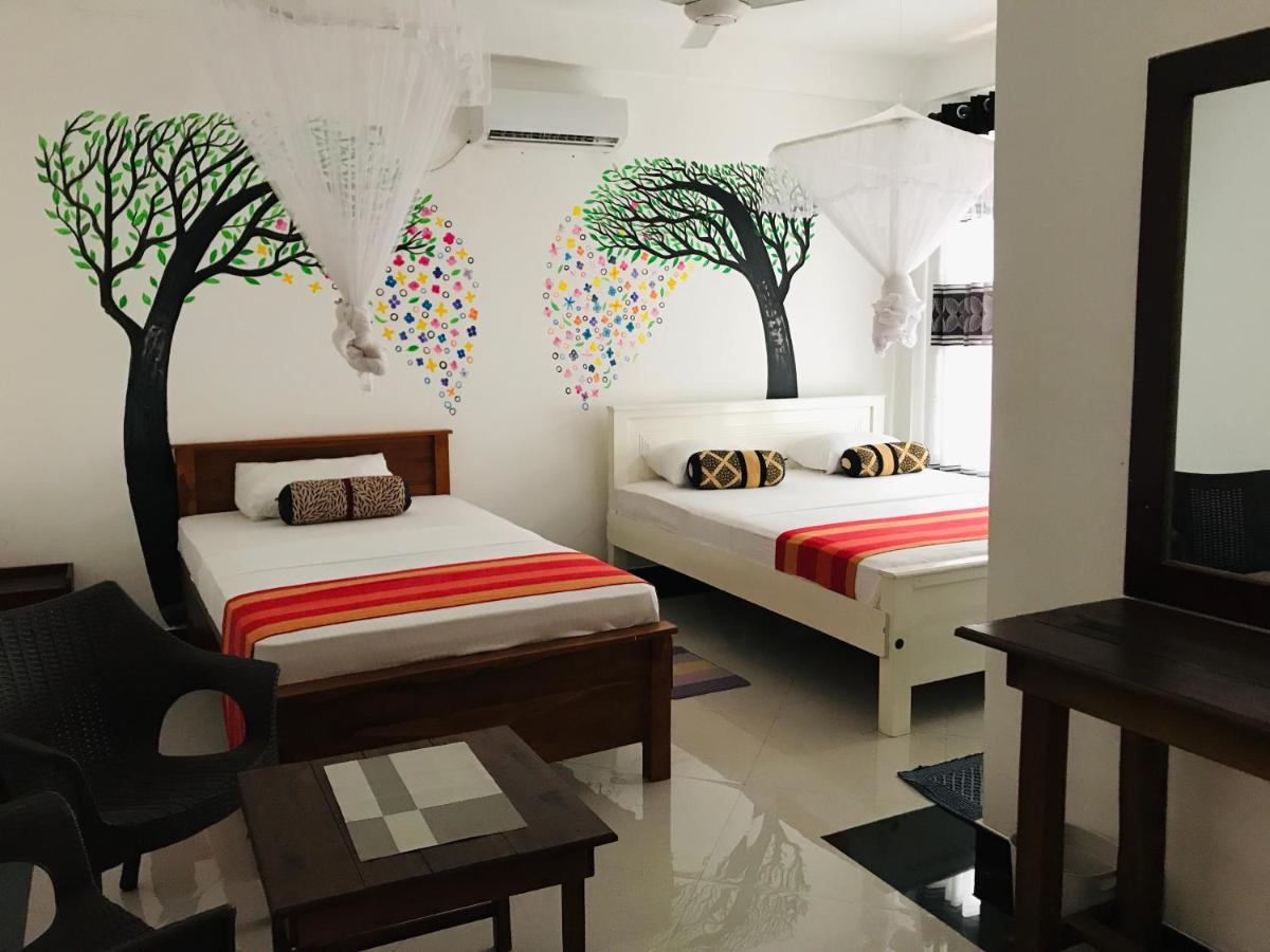 Gold Crown Residence 담불라 외부 사진