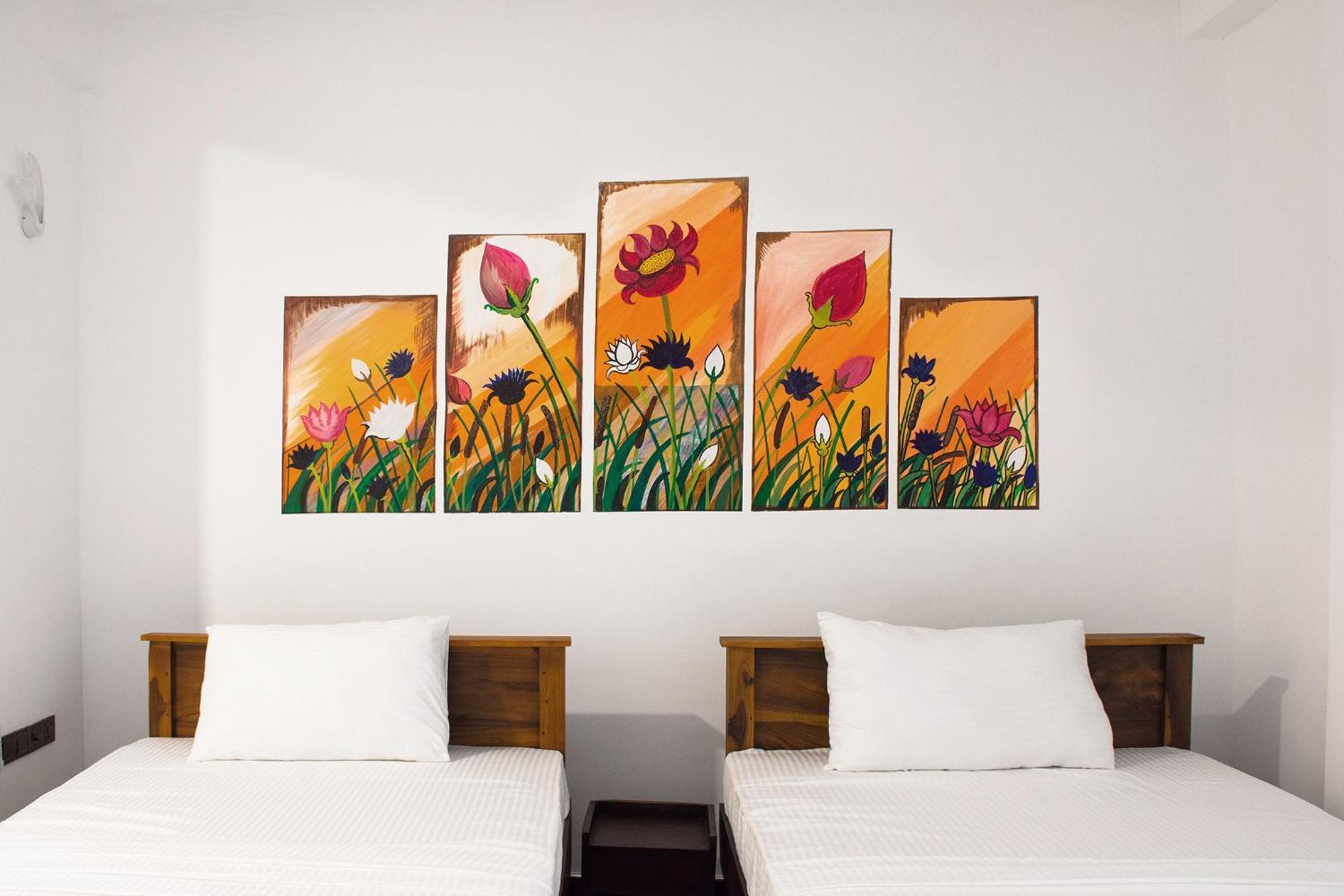 Gold Crown Residence 담불라 외부 사진